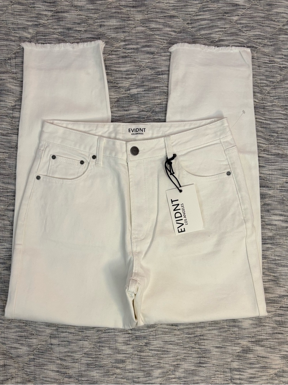EVIDNT Slim Straight Leg Raw Hem Cropped Jeans Sz 27 NWT -